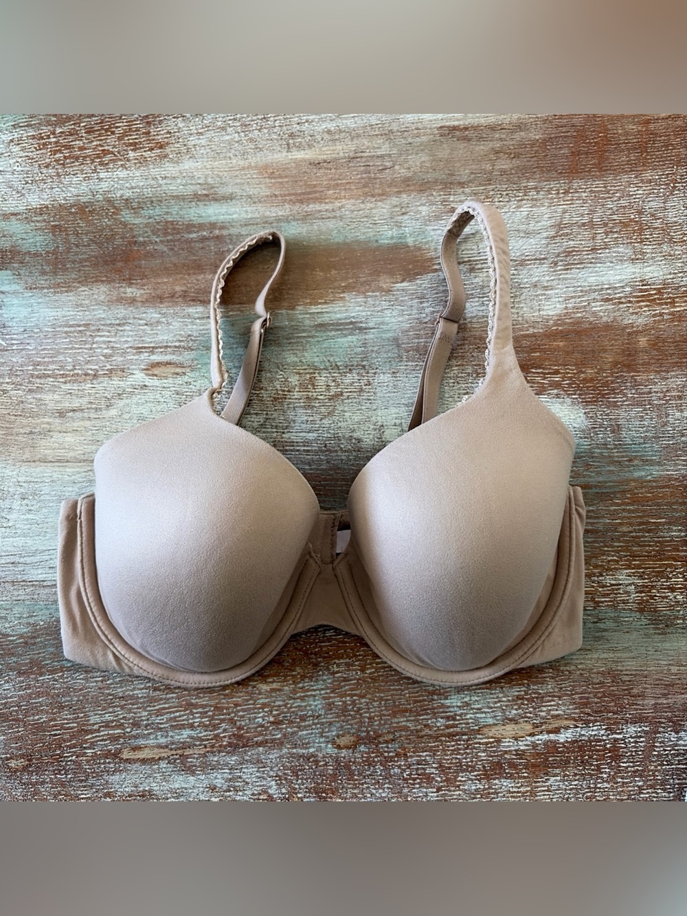 Victoria's SecretBra 32DD Beige Body By Victoria Perfect Shape T Shirt Tiny Flaw